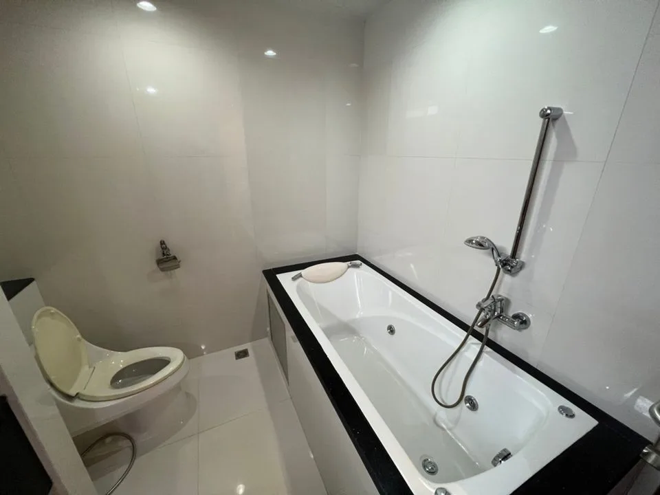 City Lakes Tower Sukhumvit 16 — photo 17