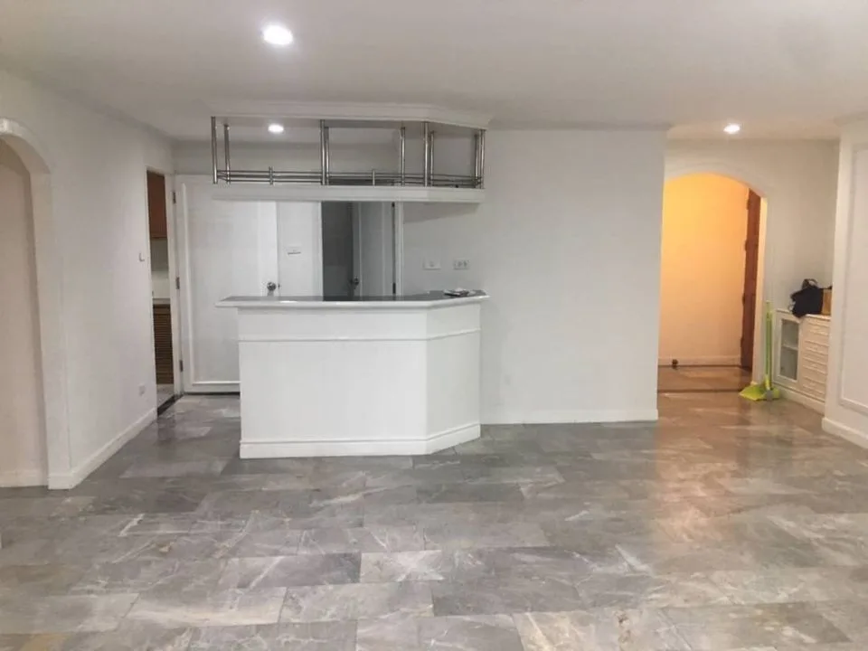The Waterford Park Sukhumvit 53 — photo 1