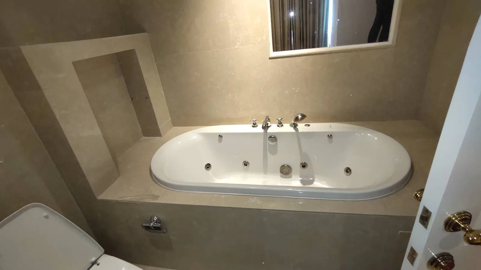 Athenee Residence — photo 14