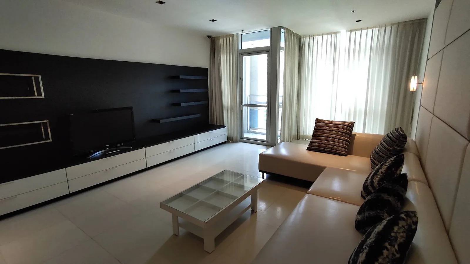 Athenee Residence — photo 4