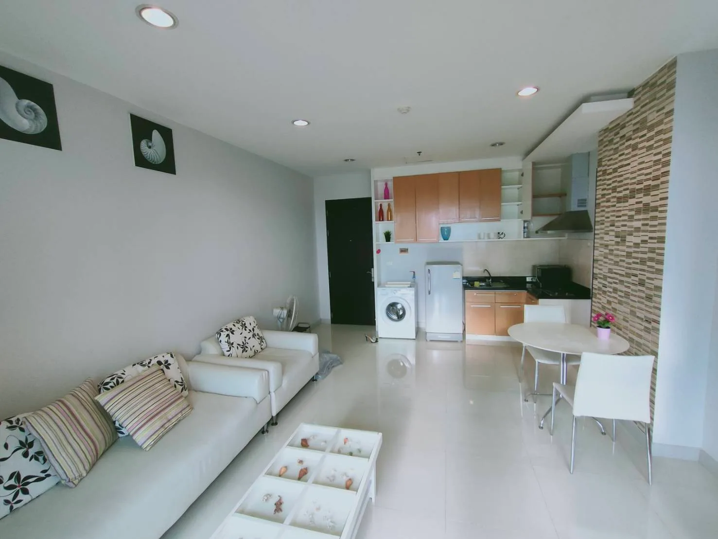 Baan Klang Krung Siam - Pathumwan — photo 1