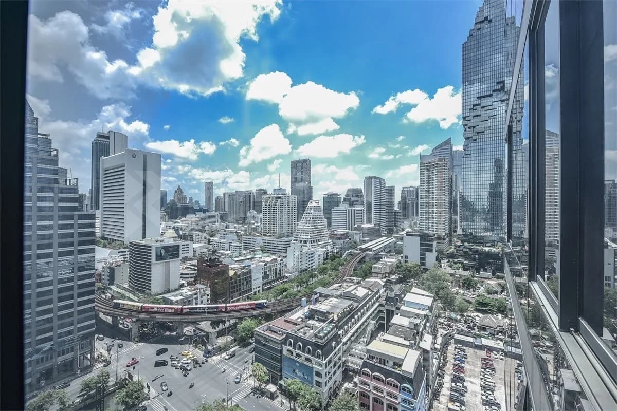 Ashton Silom — photo 16