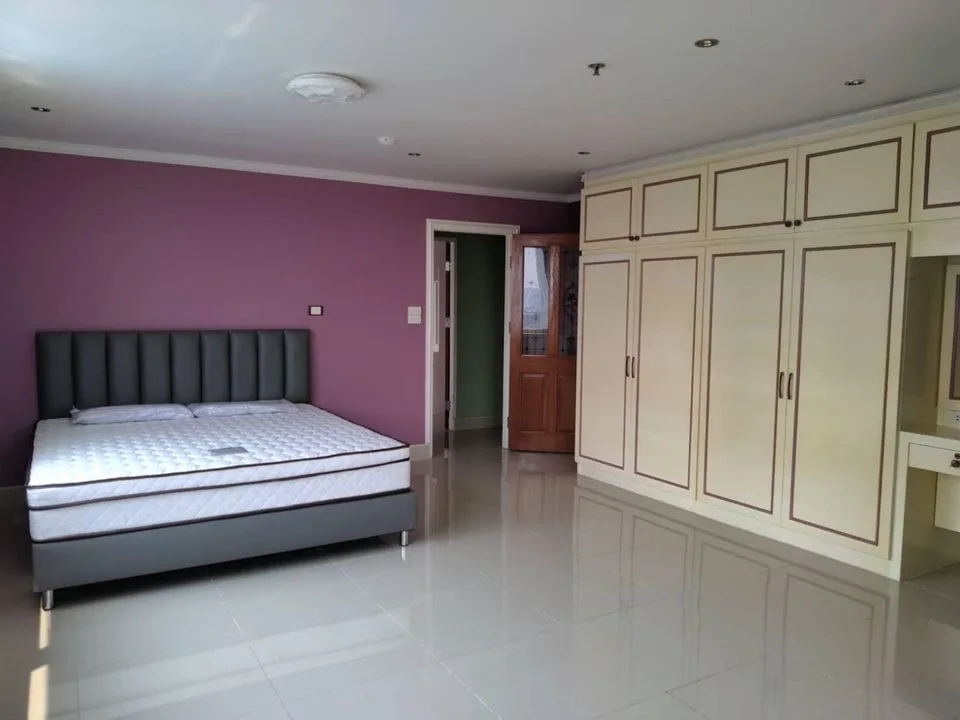Master View Executive Place — photo 2