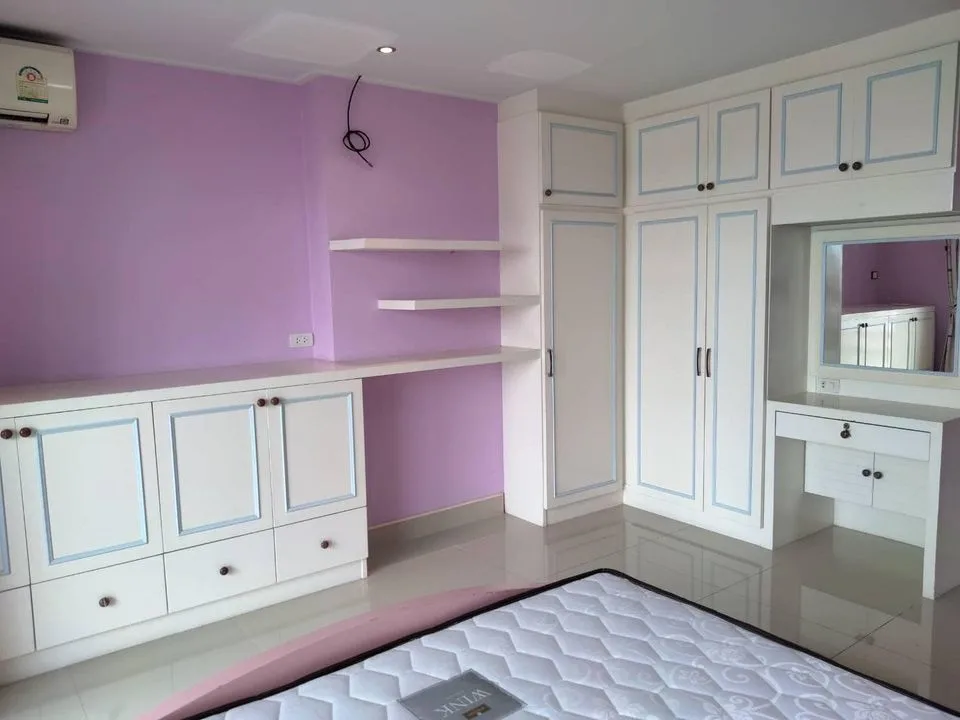 Master View Executive Place — photo 16