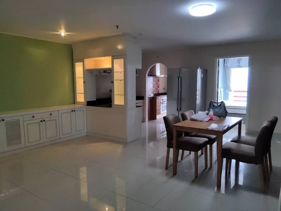 Master View Executive Place — photo 5