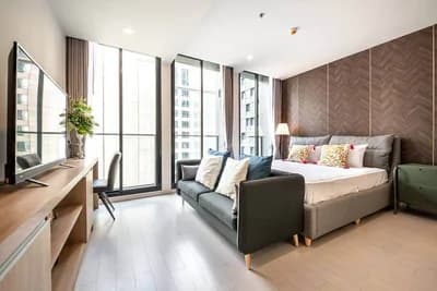 Noble Ploenchit