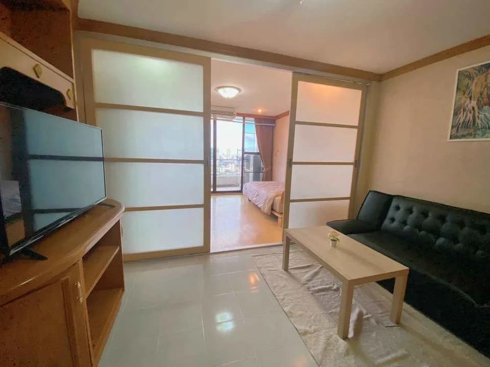 Supalai Place — photo 2