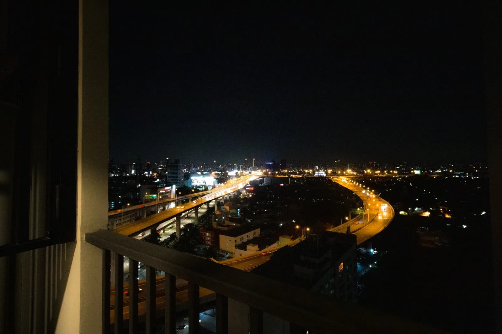 The Base Rama 9 - Ramkhamhaeng — photo 13