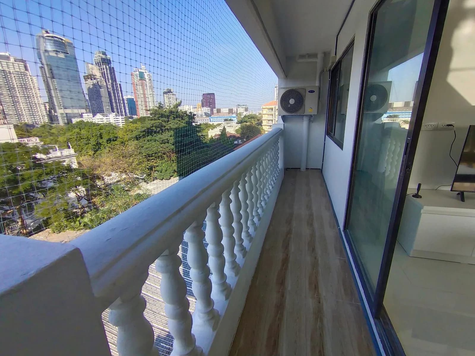 38 Mansion — photo 14