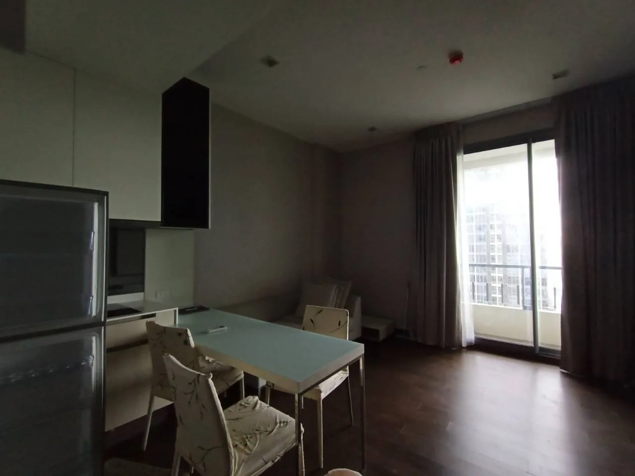 Q Asoke — photo 1