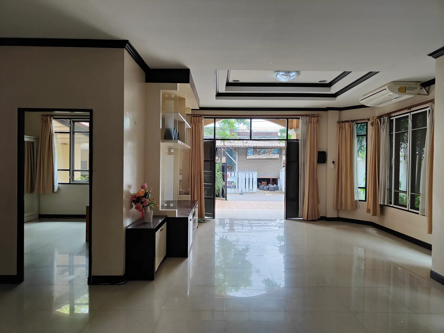 Single House Charoen Mit 25 — photo 5