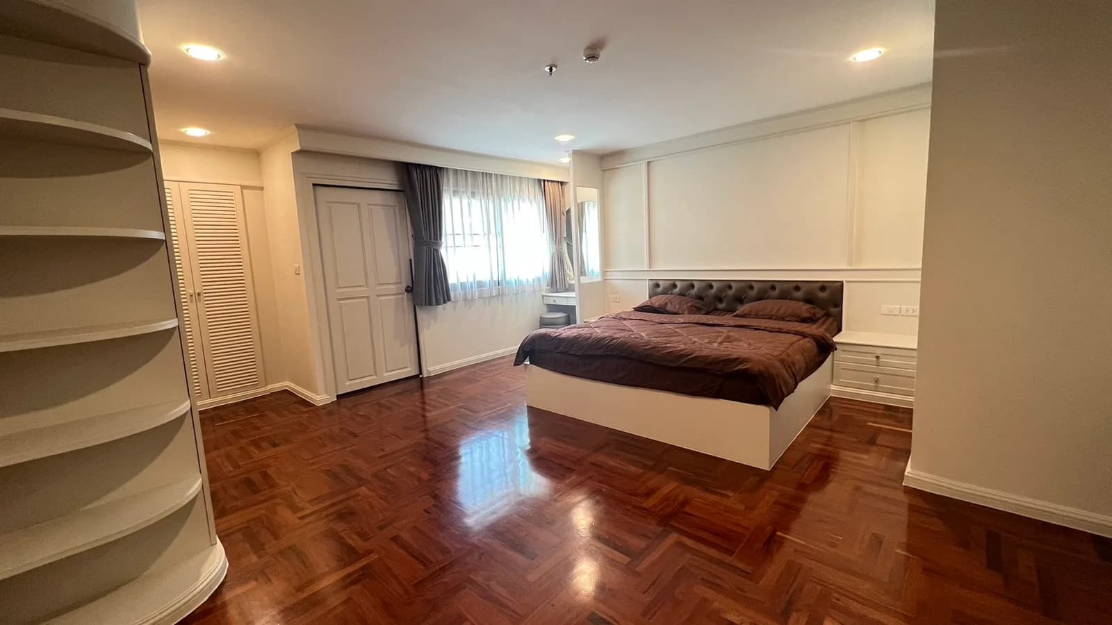 M Tower Apartment — photo 4