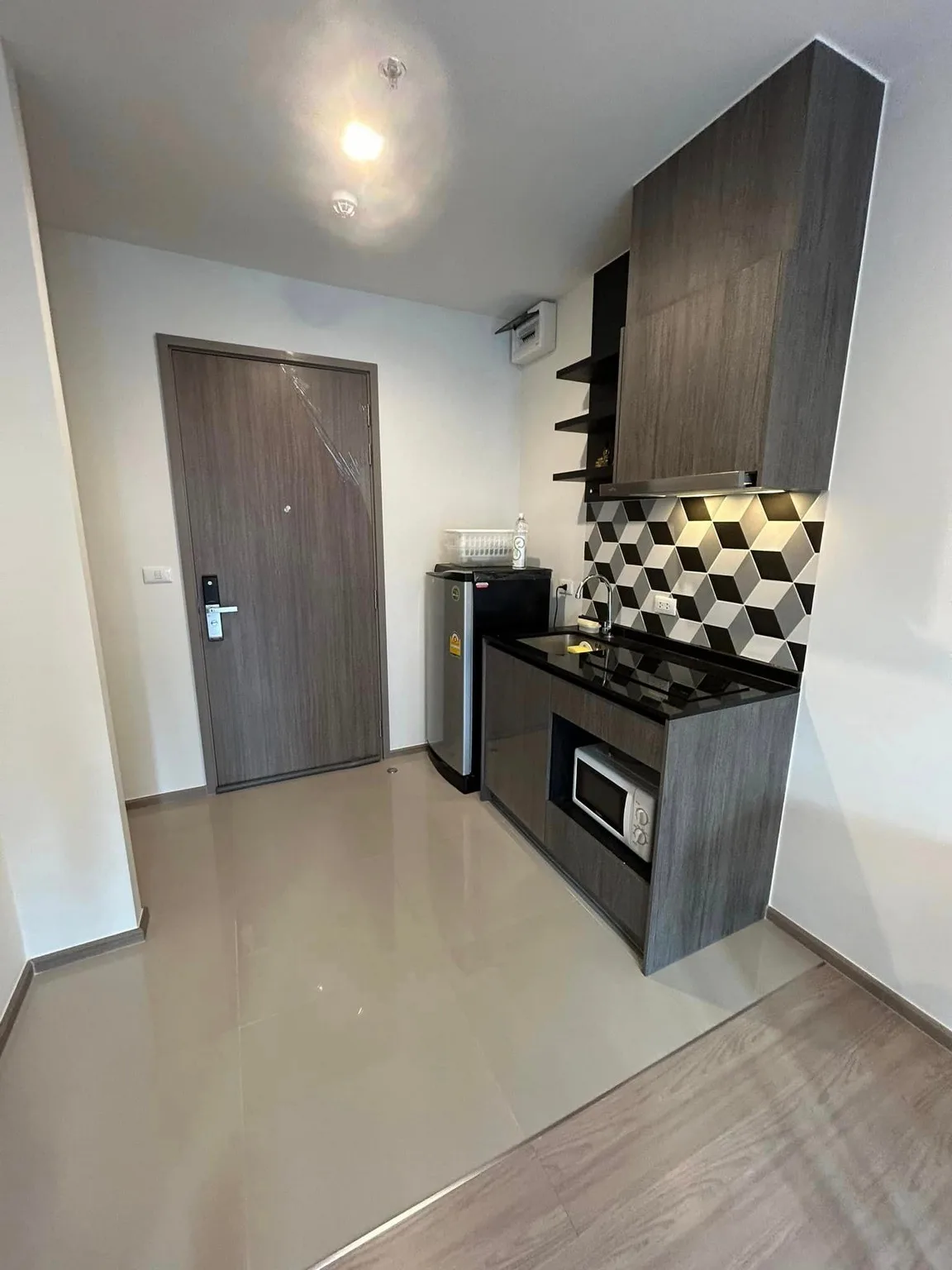 The Base Phetchaburi-thonglor — photo 5