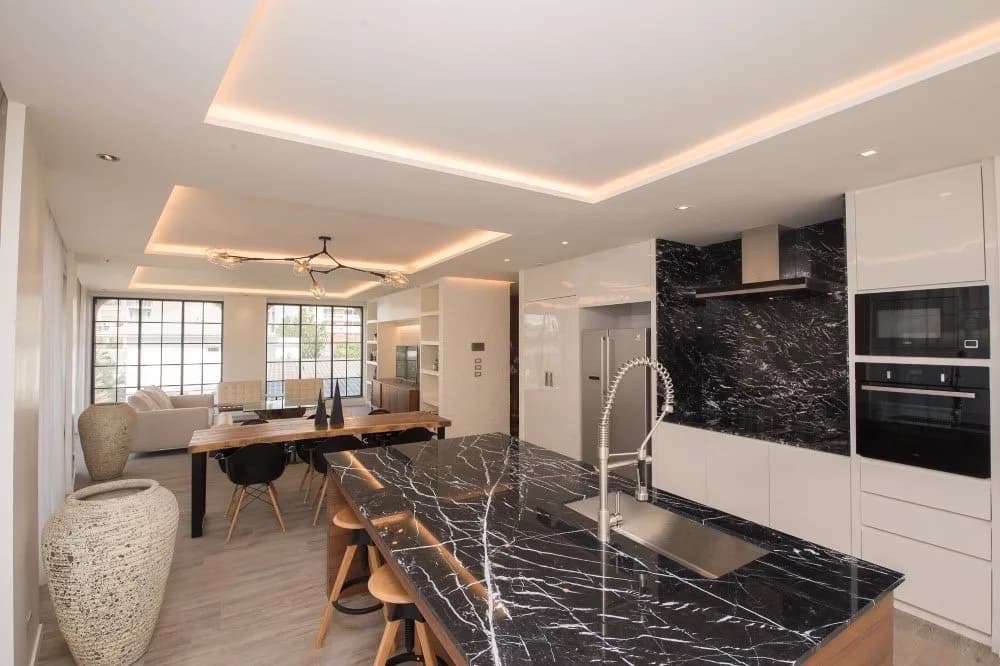 Penthouse Condominium 2 — photo 4
