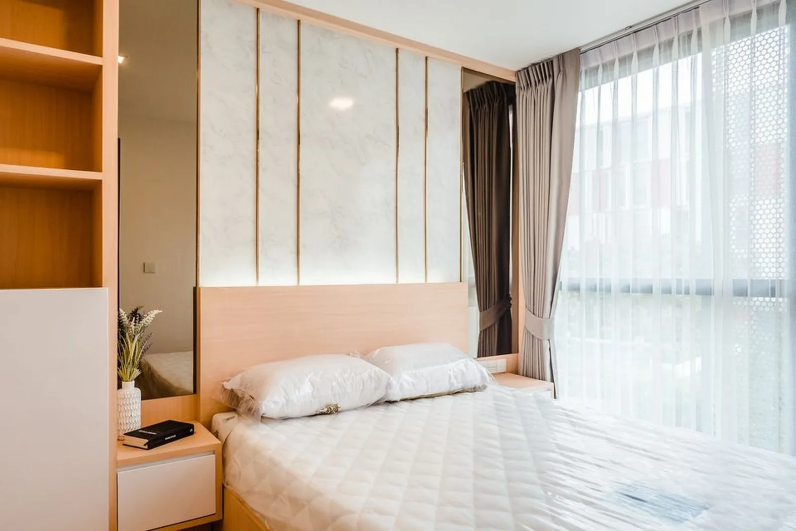 Taka Haus Ekamai 12 — photo 13