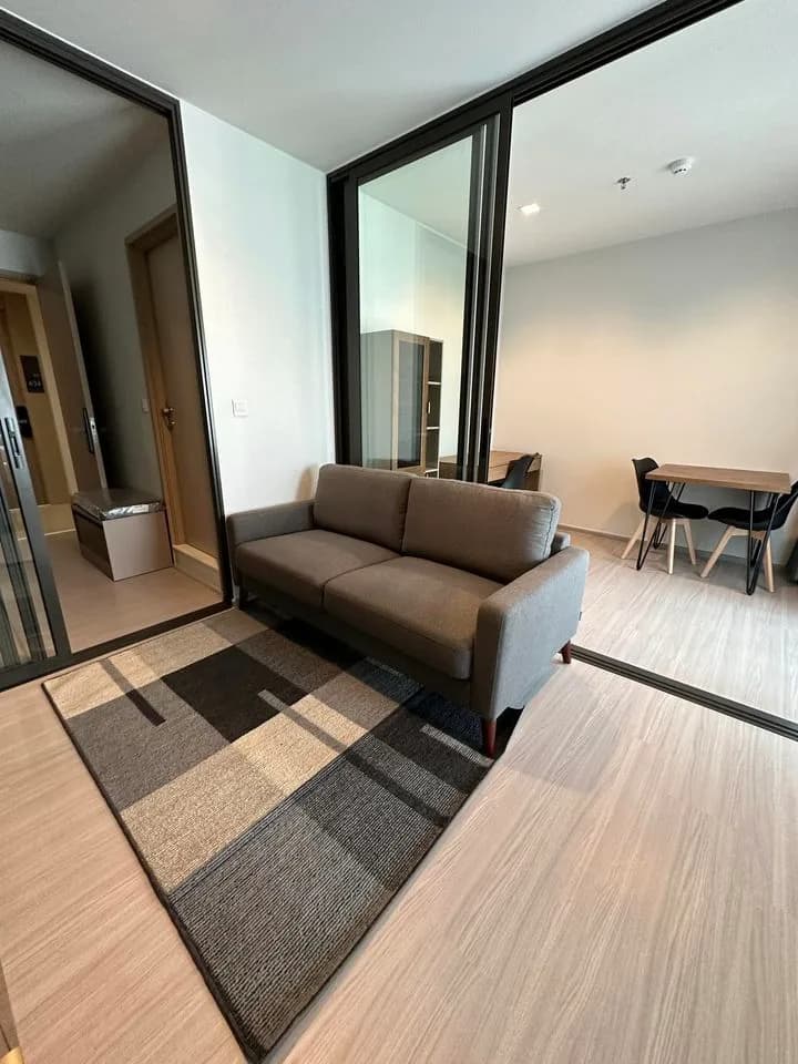 Life Sathorn Sierra — photo 2