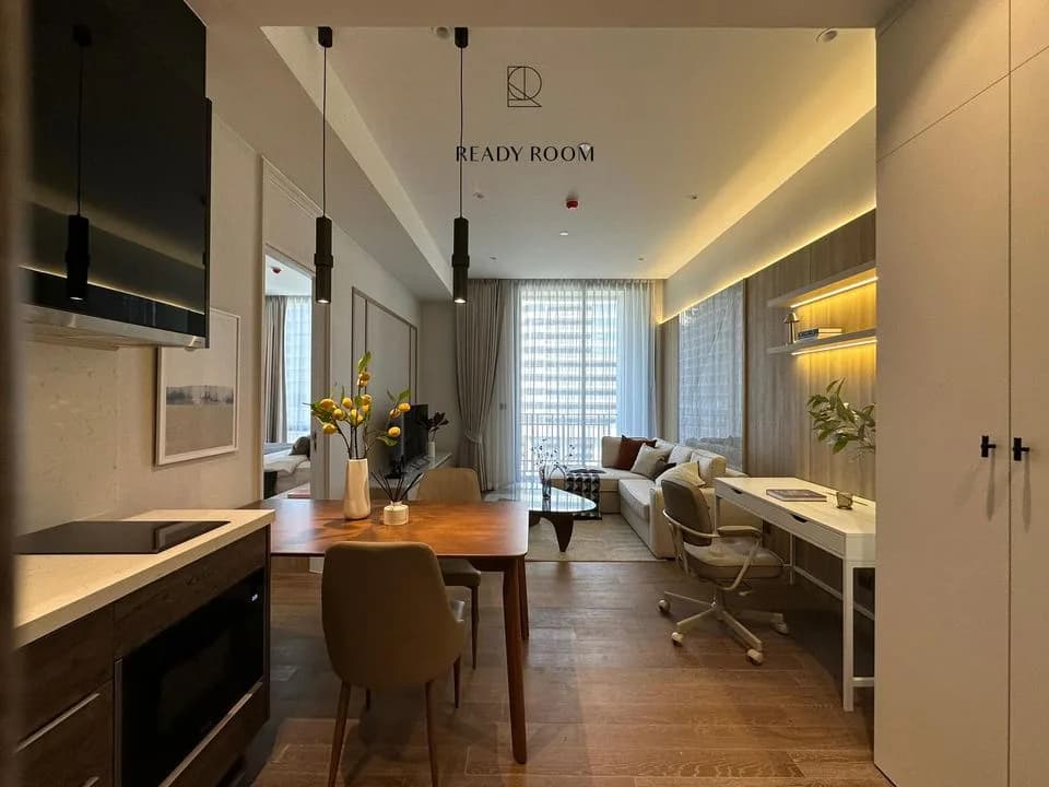 Muniq Langsuan — photo 8