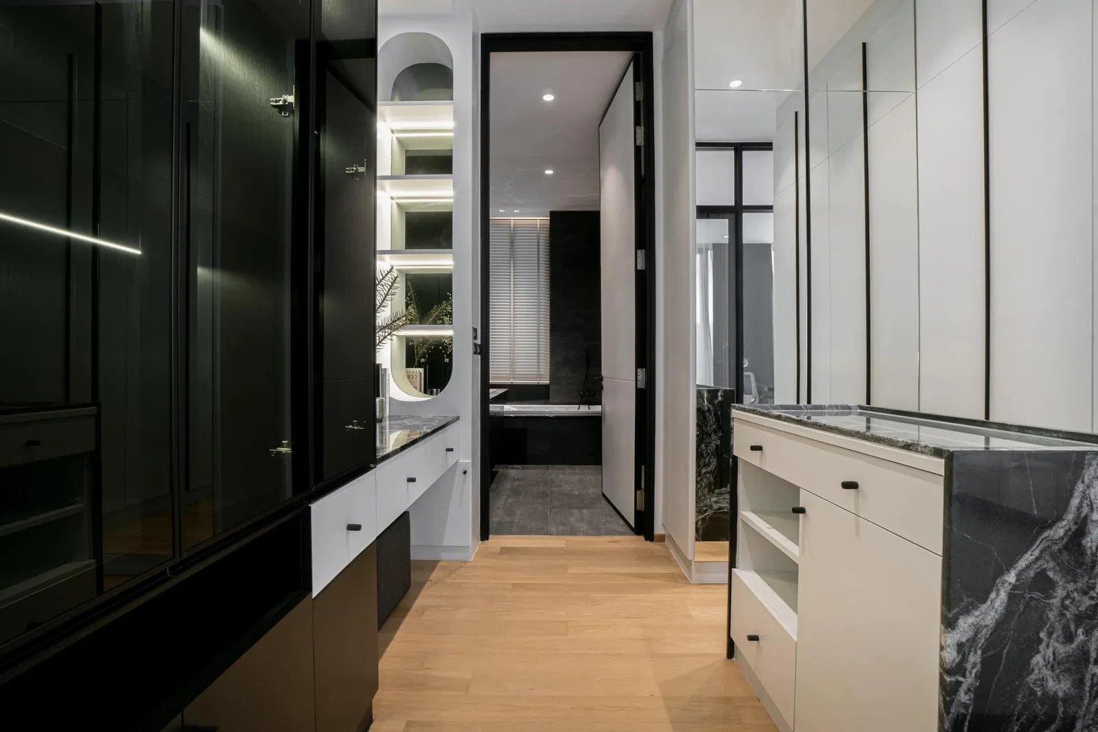 The Luxury Home — photo 12