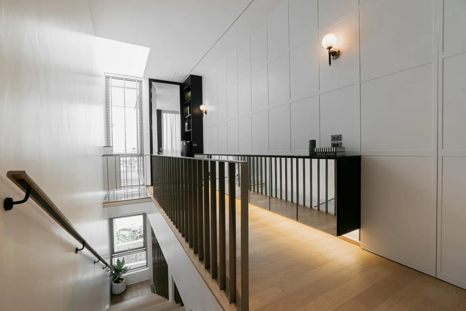 The Luxury Home — photo 13