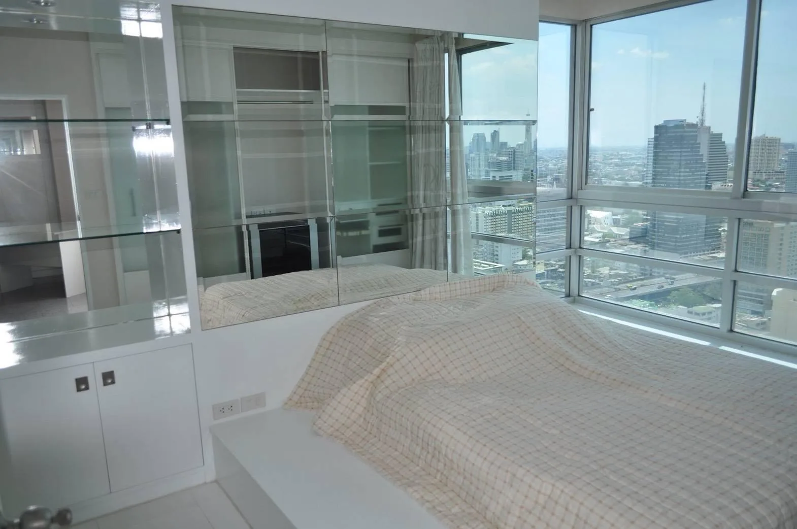 Sathorn House — photo 3
