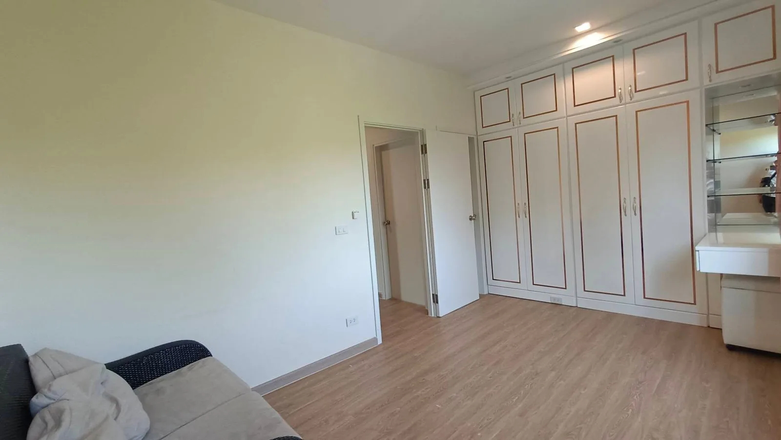 Townhome — photo 8