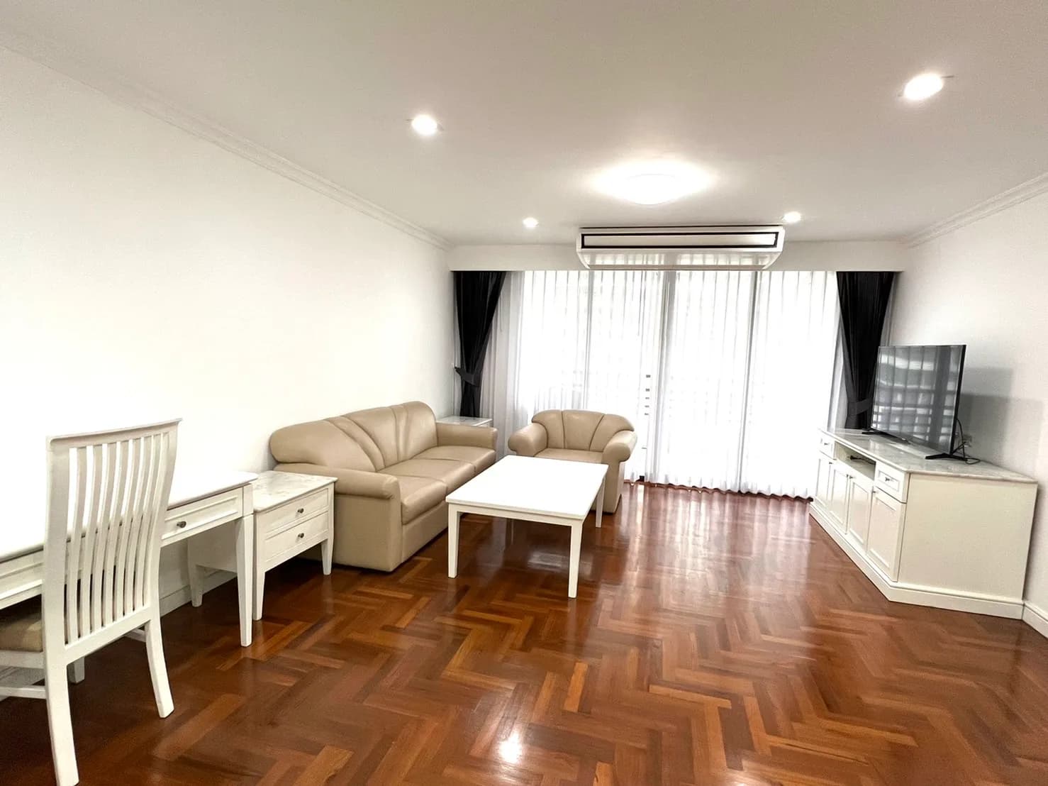 Acadamia Grand Tower — photo 4