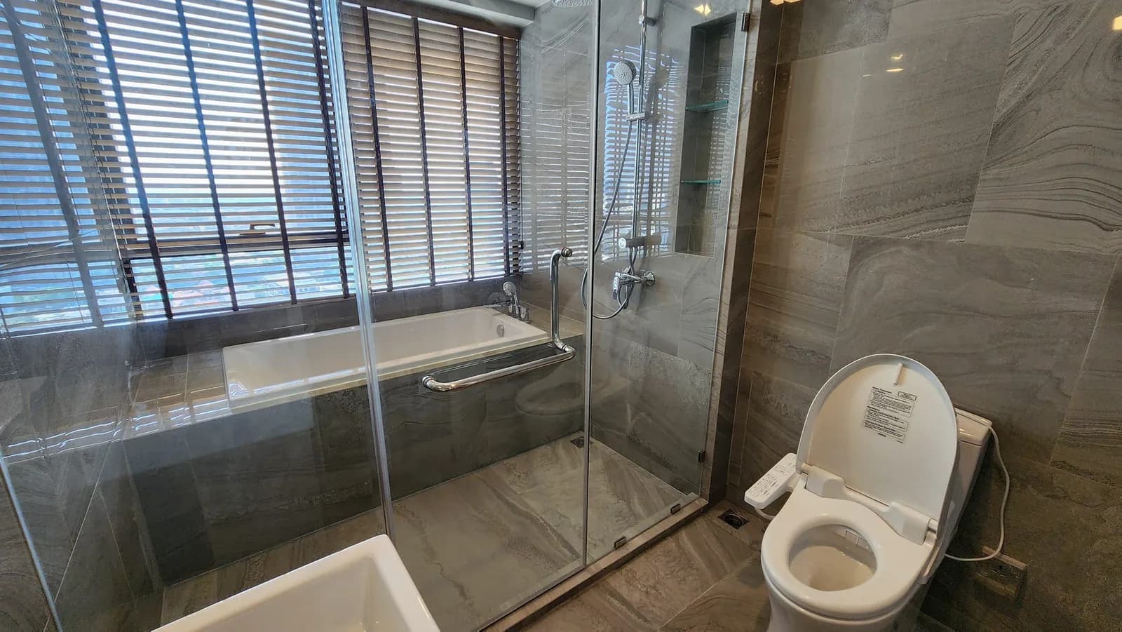 Ideo Q Sukhumvit 36 — photo 12