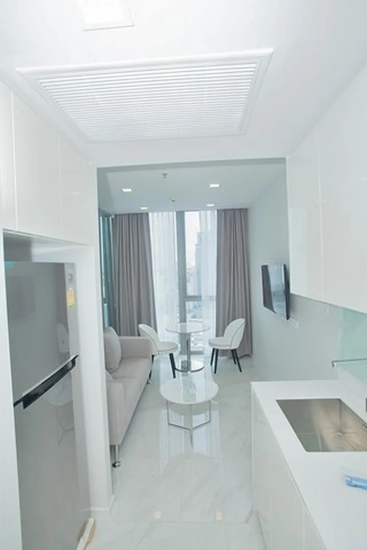 Hyde Sukhumvit 11 — photo 1