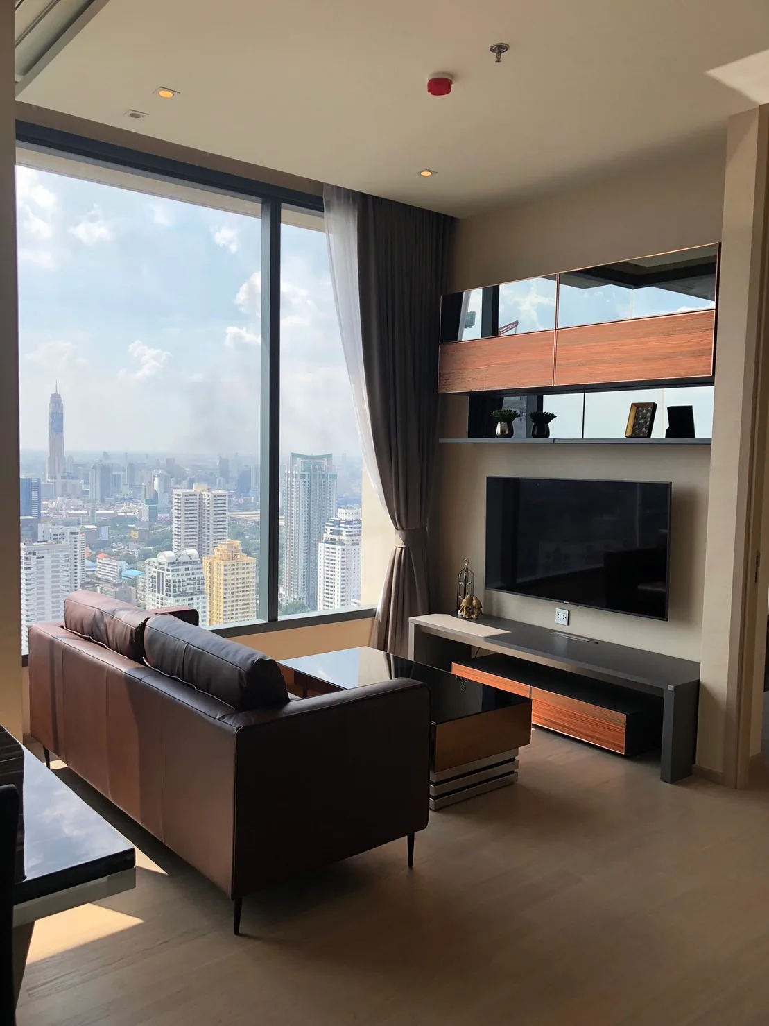 The Esse Asoke — photo 8