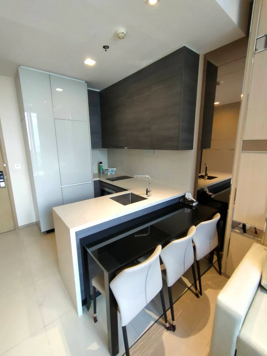 The Esse Asoke — photo 2