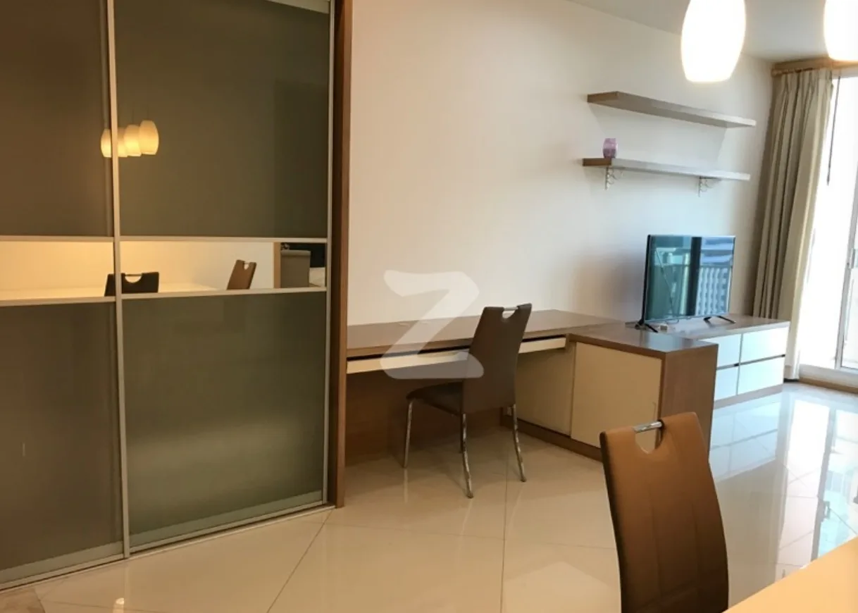 The Empire Place — photo 3