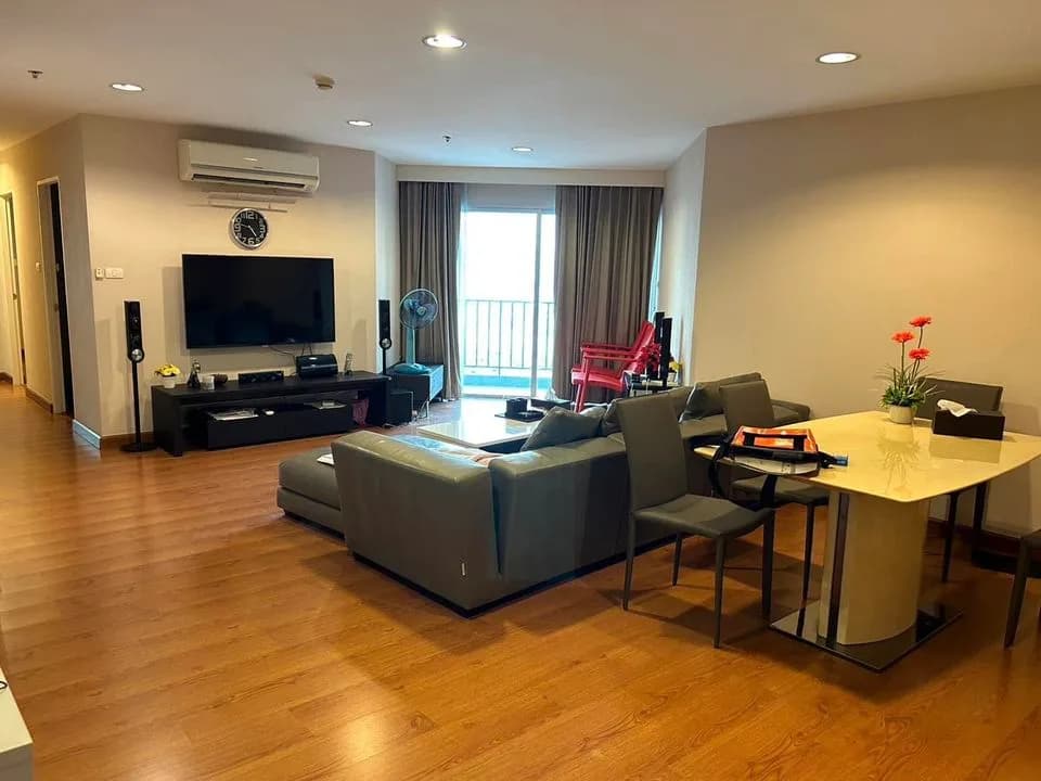 Belle Grand Rama 9 — photo 2