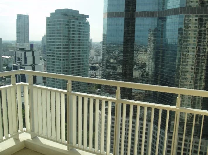 The Empire Place — photo 8
