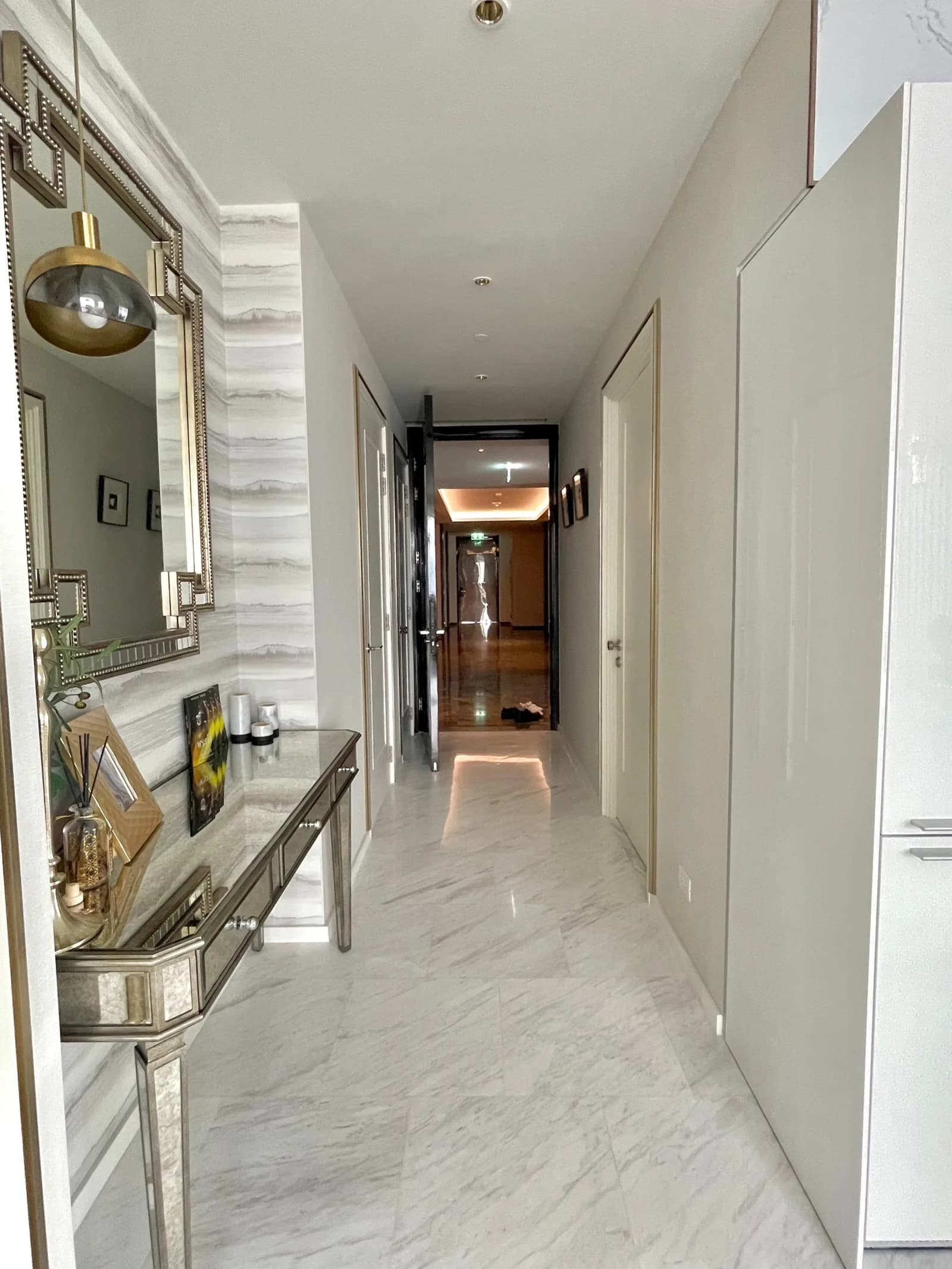 Four Seasons Private Residences Bangkok — photo 8
