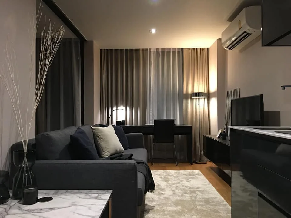 Altitude Samyan - Silom — photo 1