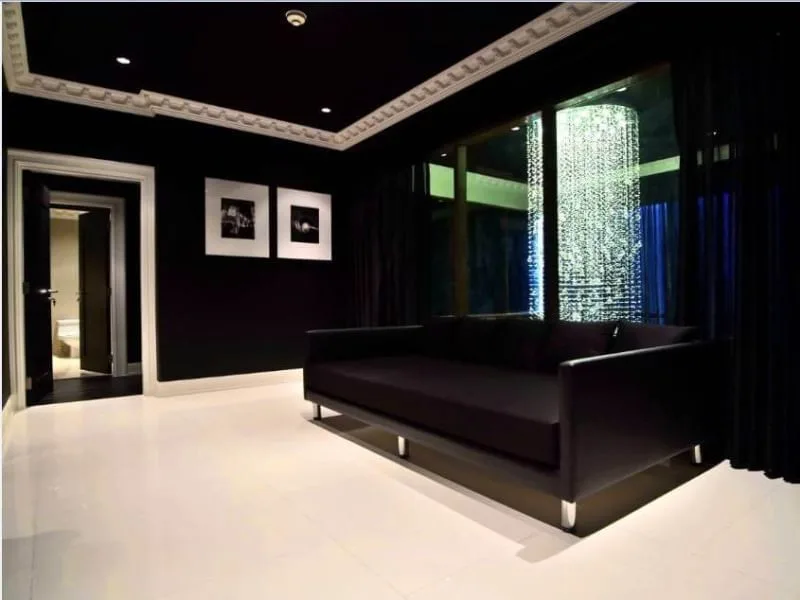 The Emporio Place — photo 15