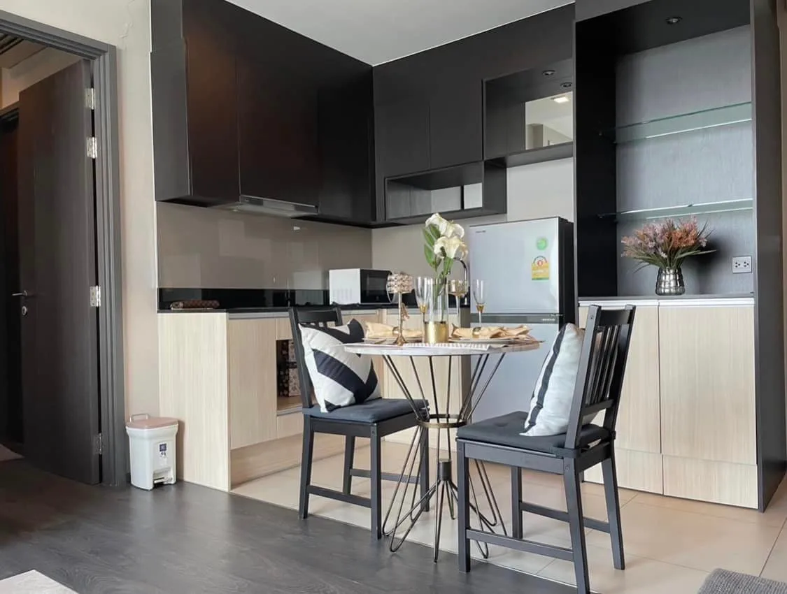 Edge Sukhumvit 23 — photo 10