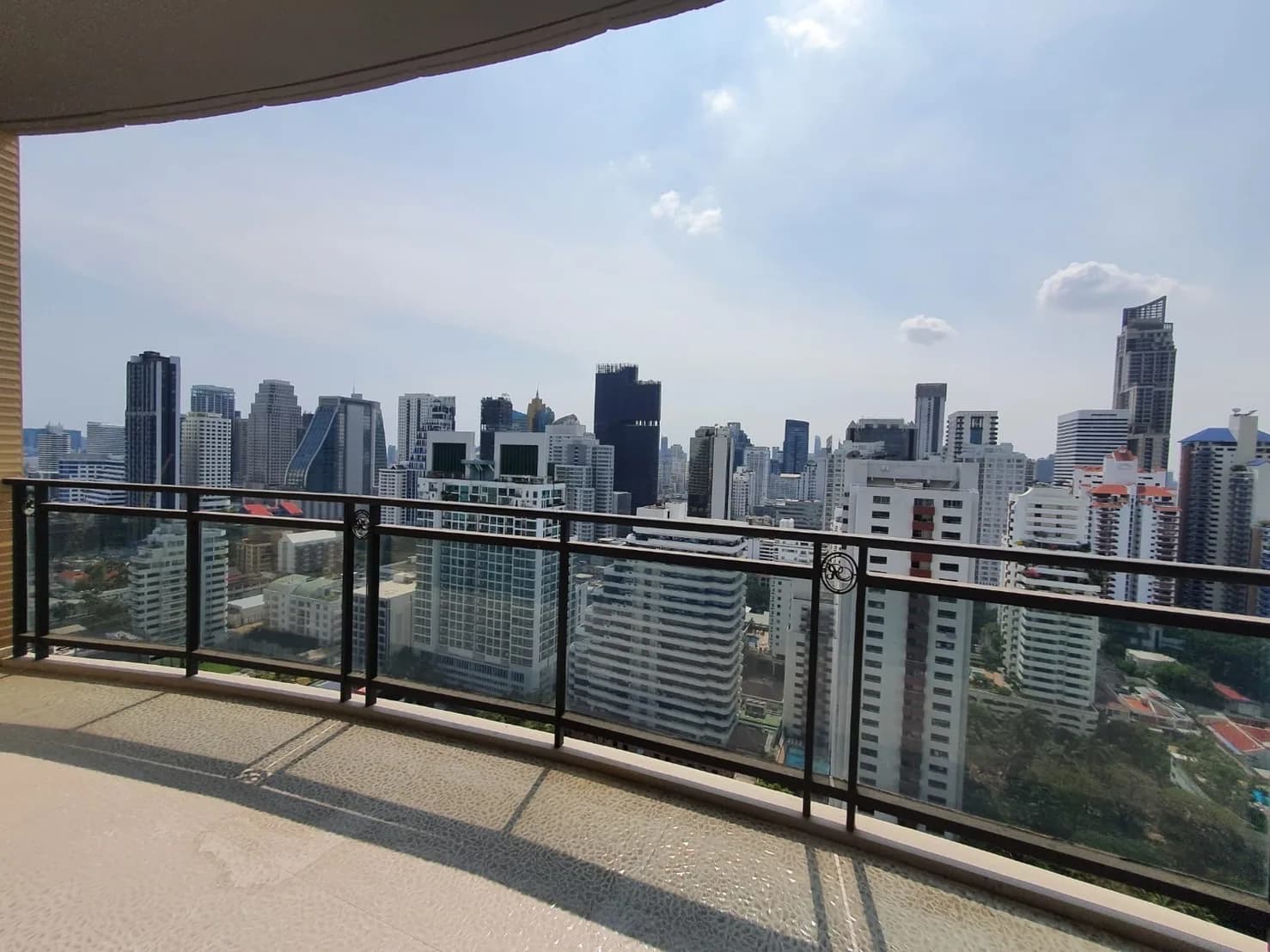 Royce Private Residences — photo 11