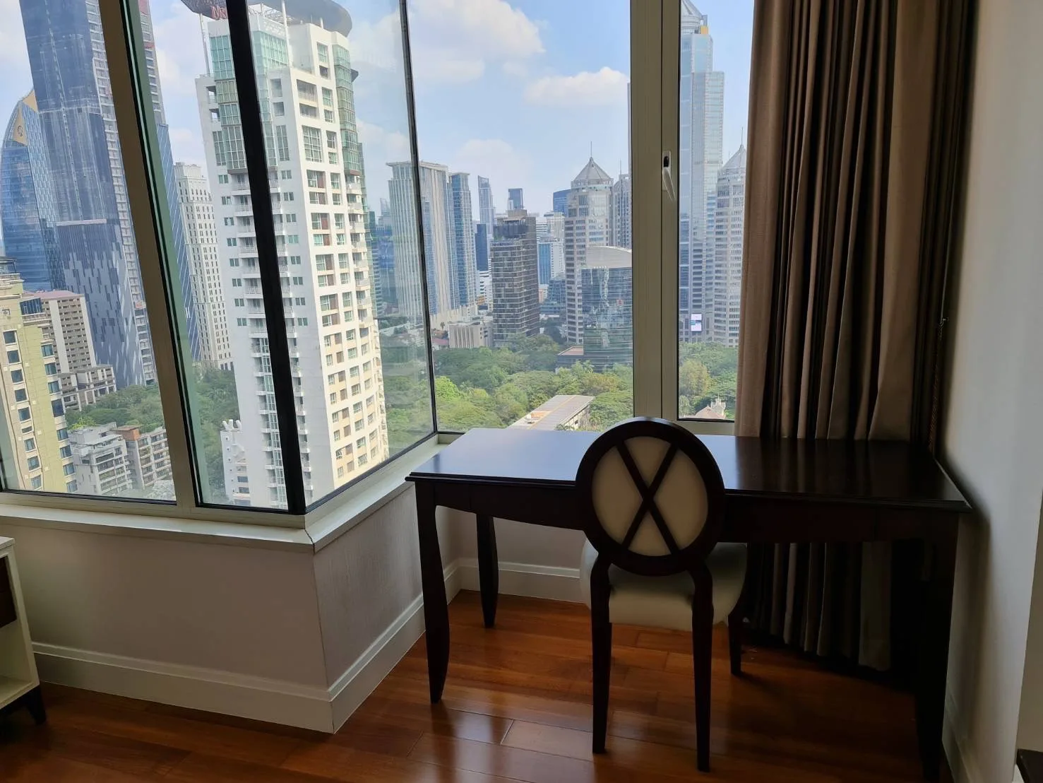 Q Langsuan — photo 5