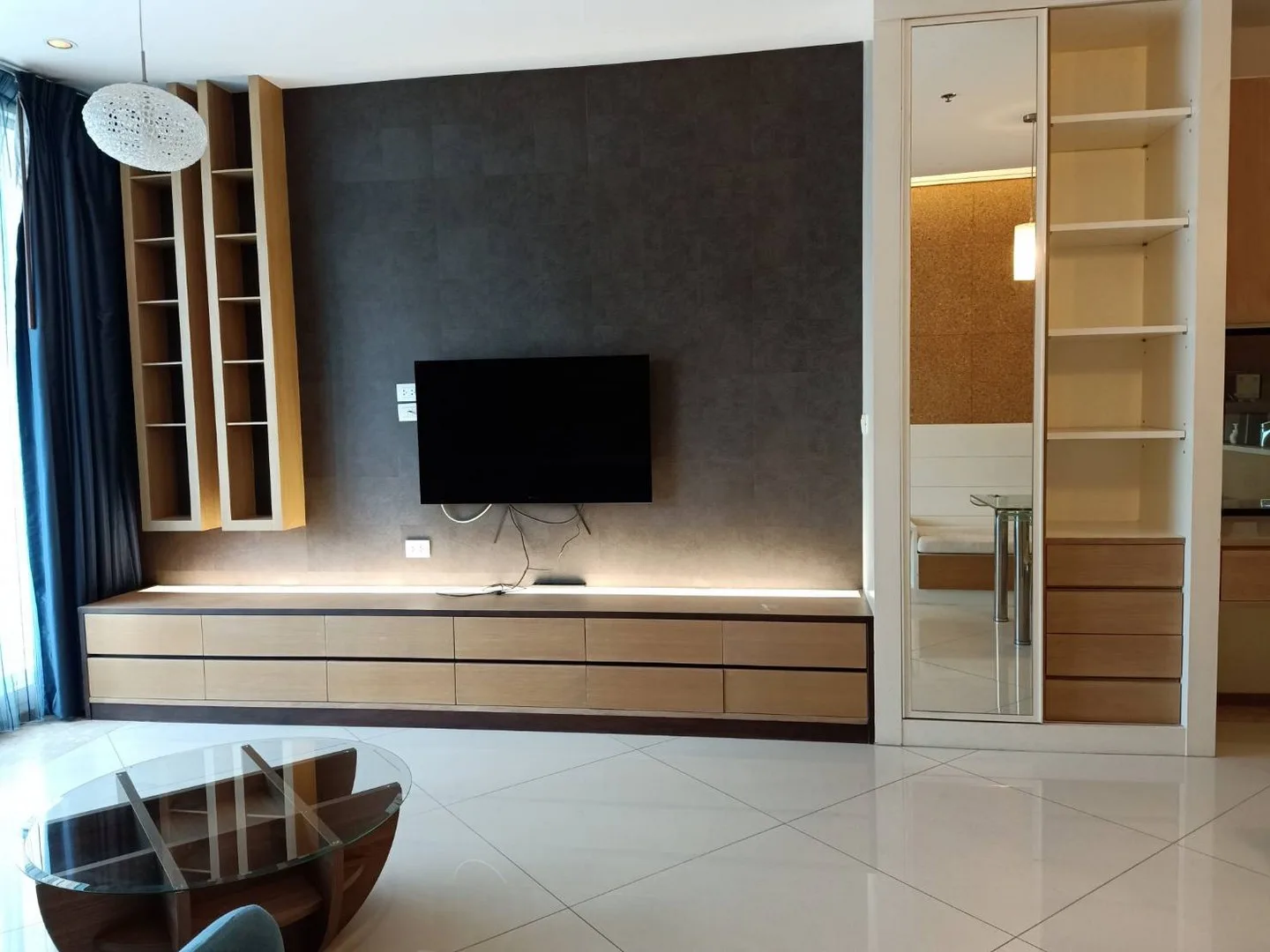 The Empire Place — photo 6