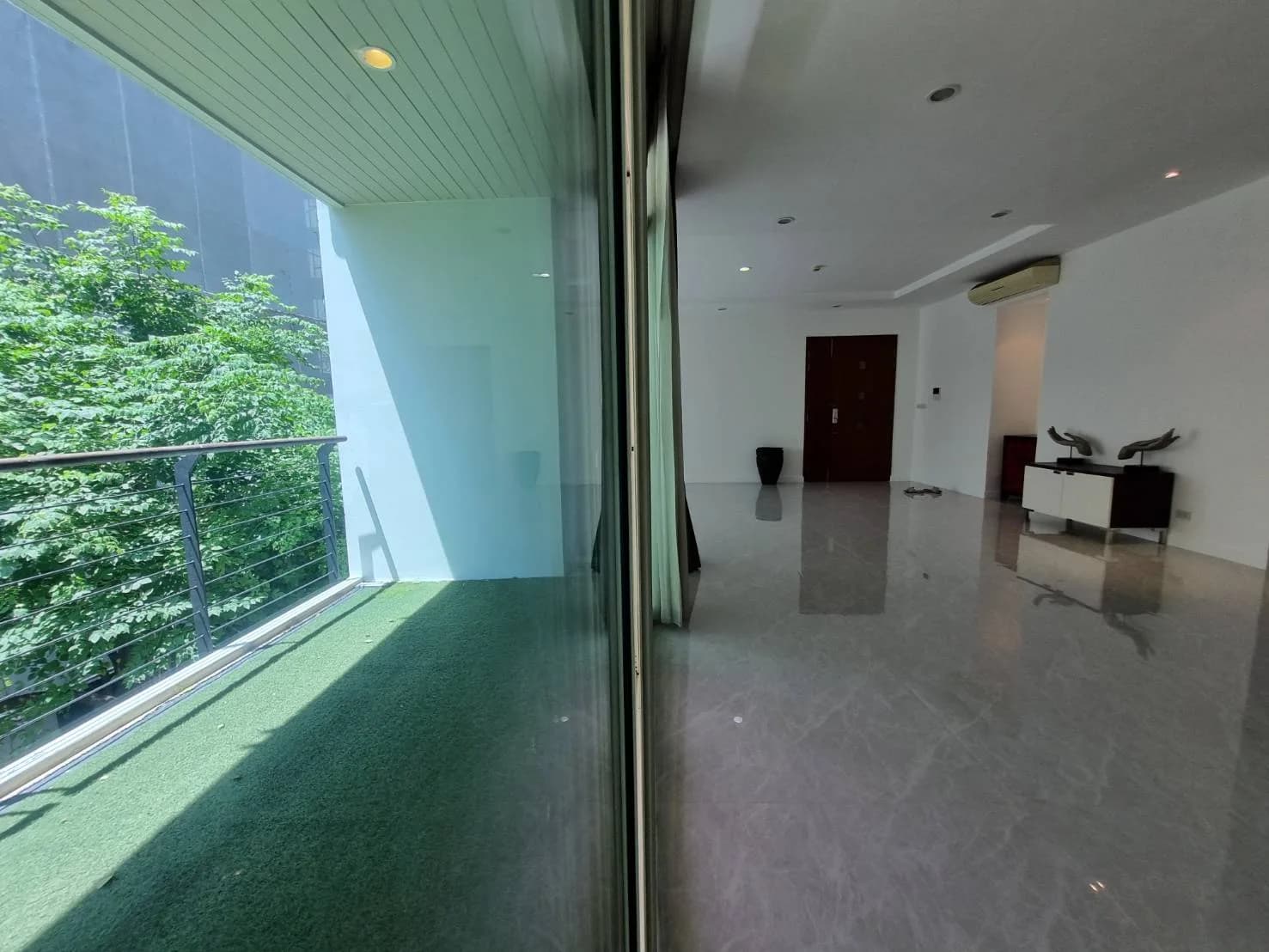 The Verandah - Sukhumvit Soi 23 — photo 5