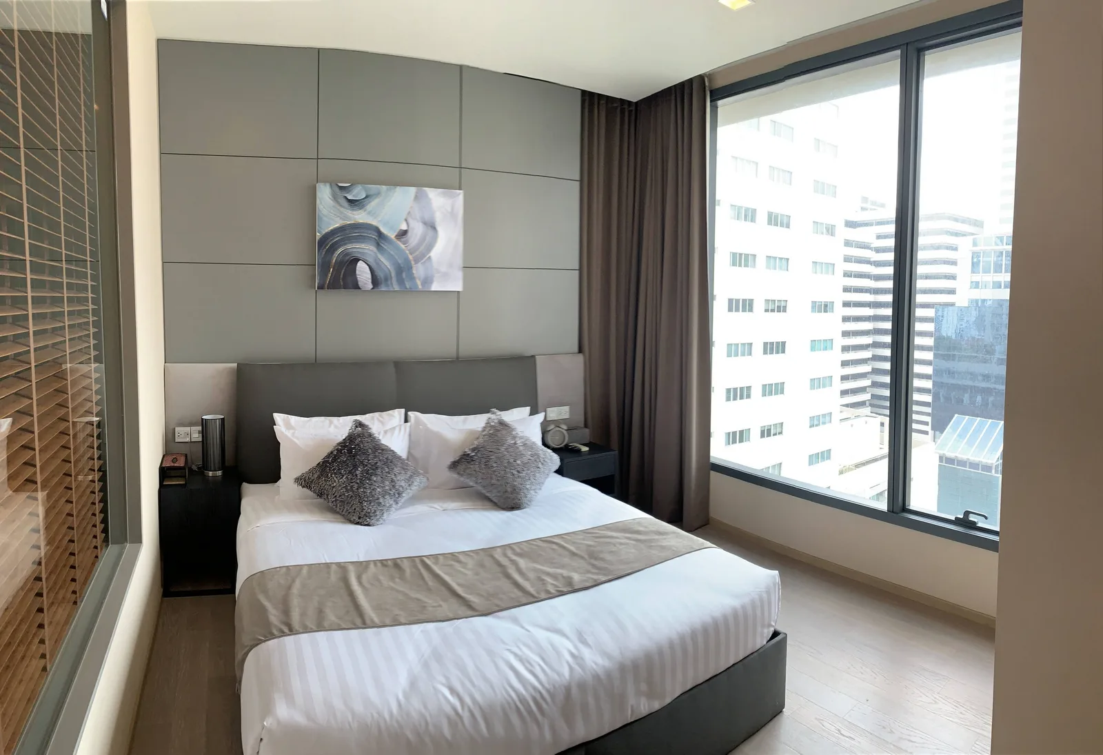 The Esse Asoke — photo 5