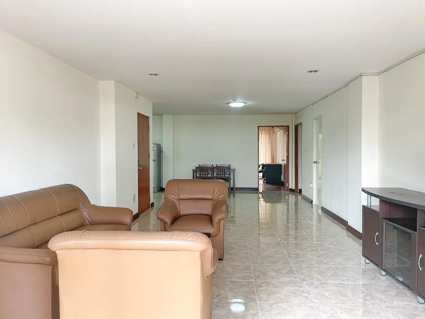 Lin Court — photo 2