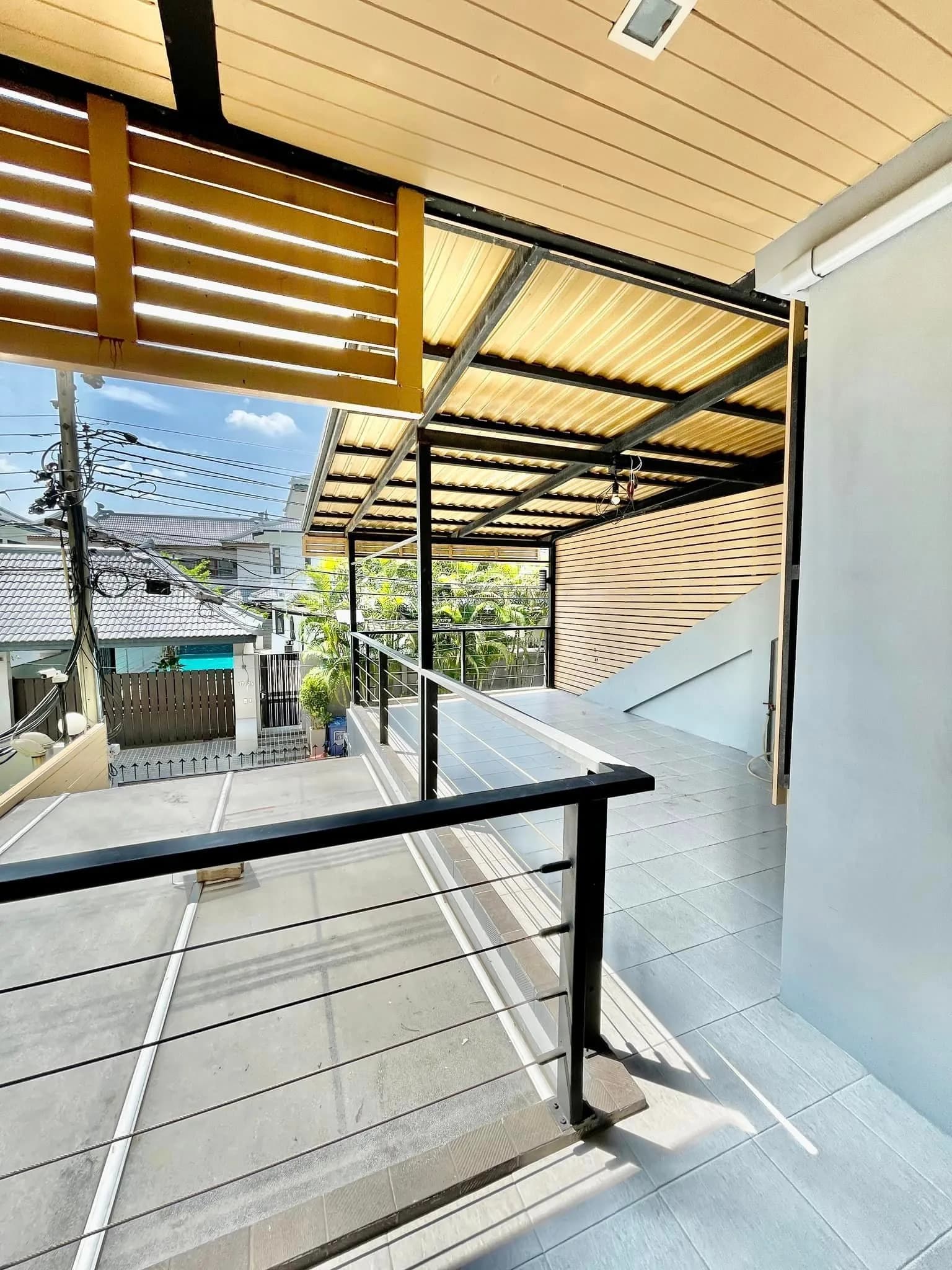 Townhome — photo 16