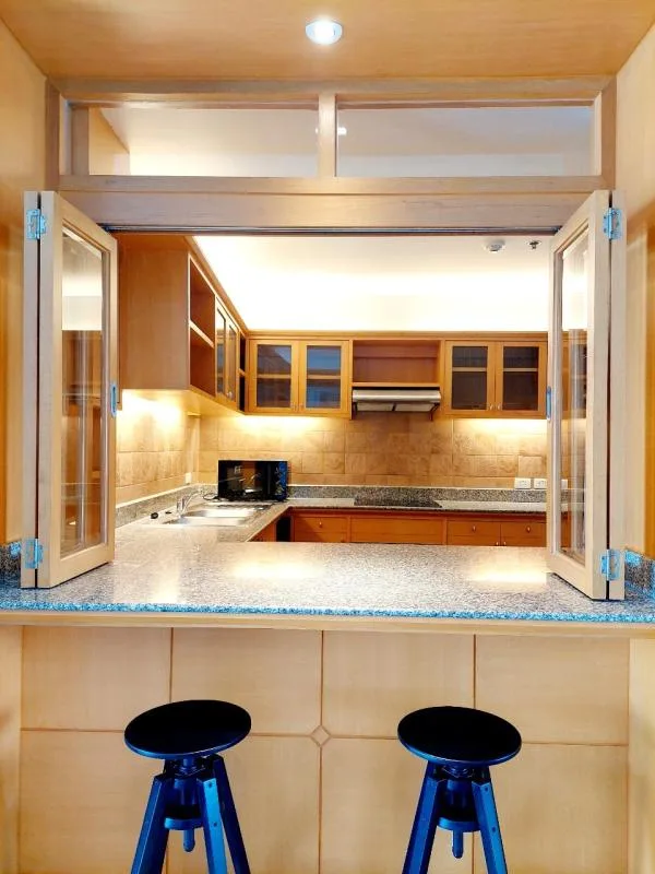 Esmeralda Apartments — photo 7