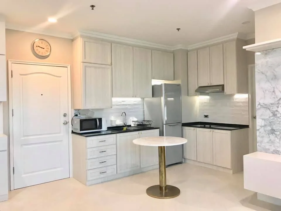 Sathorn House — photo 10