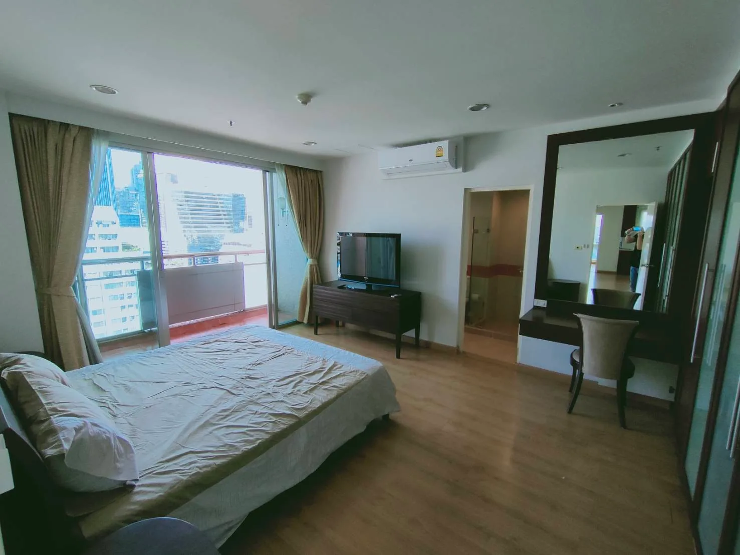 Silom Grand Terrace — photo 10
