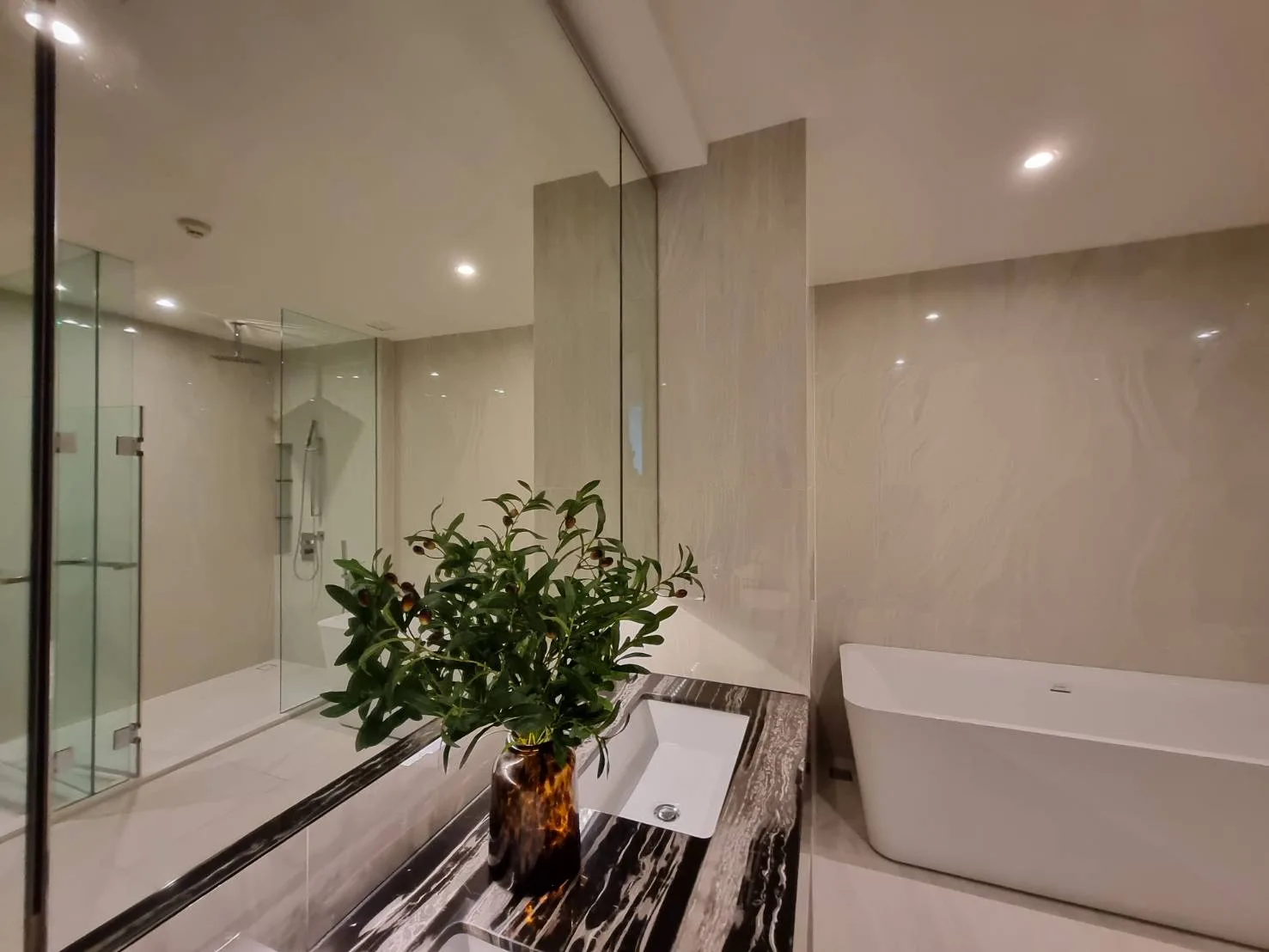 Nivati Thonglor 23 — photo 17