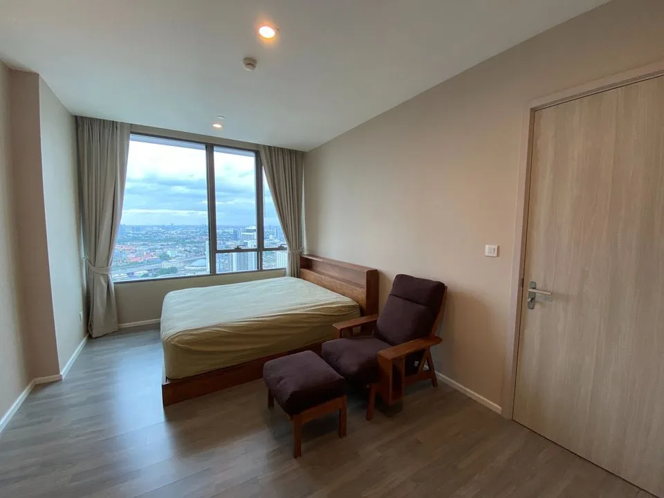 333 Riverside — photo 8