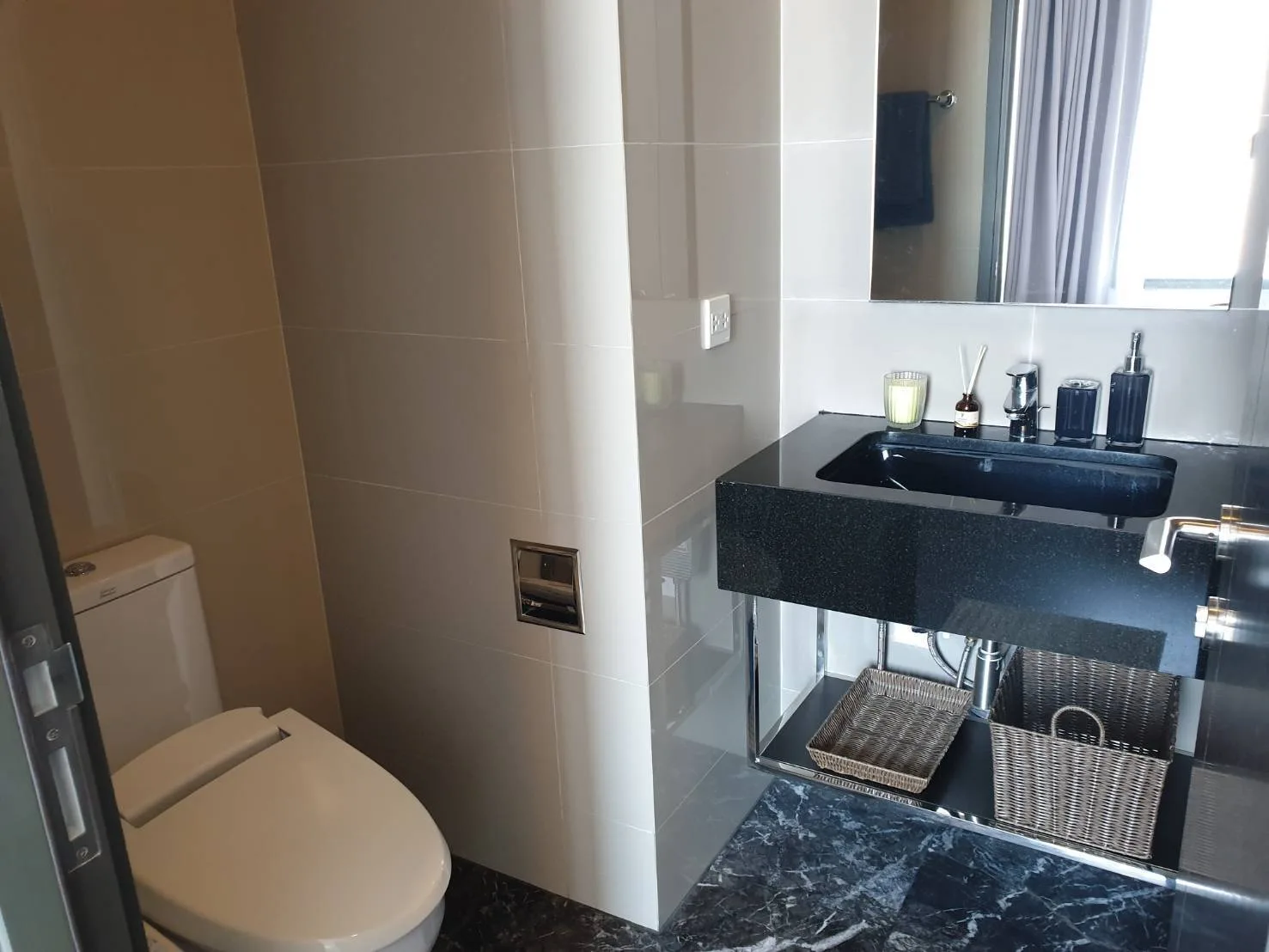 Edge Sukhumvit 23 — photo 11